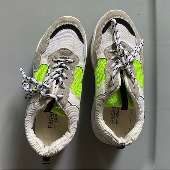 Fashion Sneakers - Picture 5 of 5